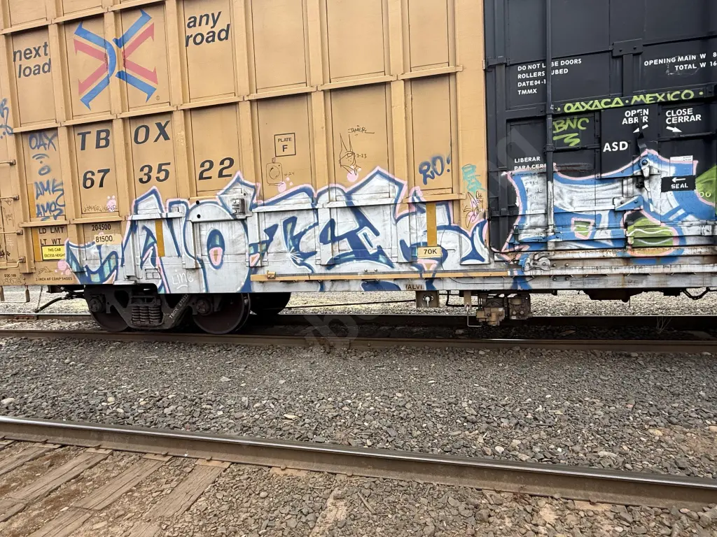 TBOX673522 - NORTH-AMERICA