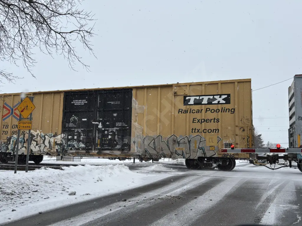 TBOX670958 - NORTH-AMERICA