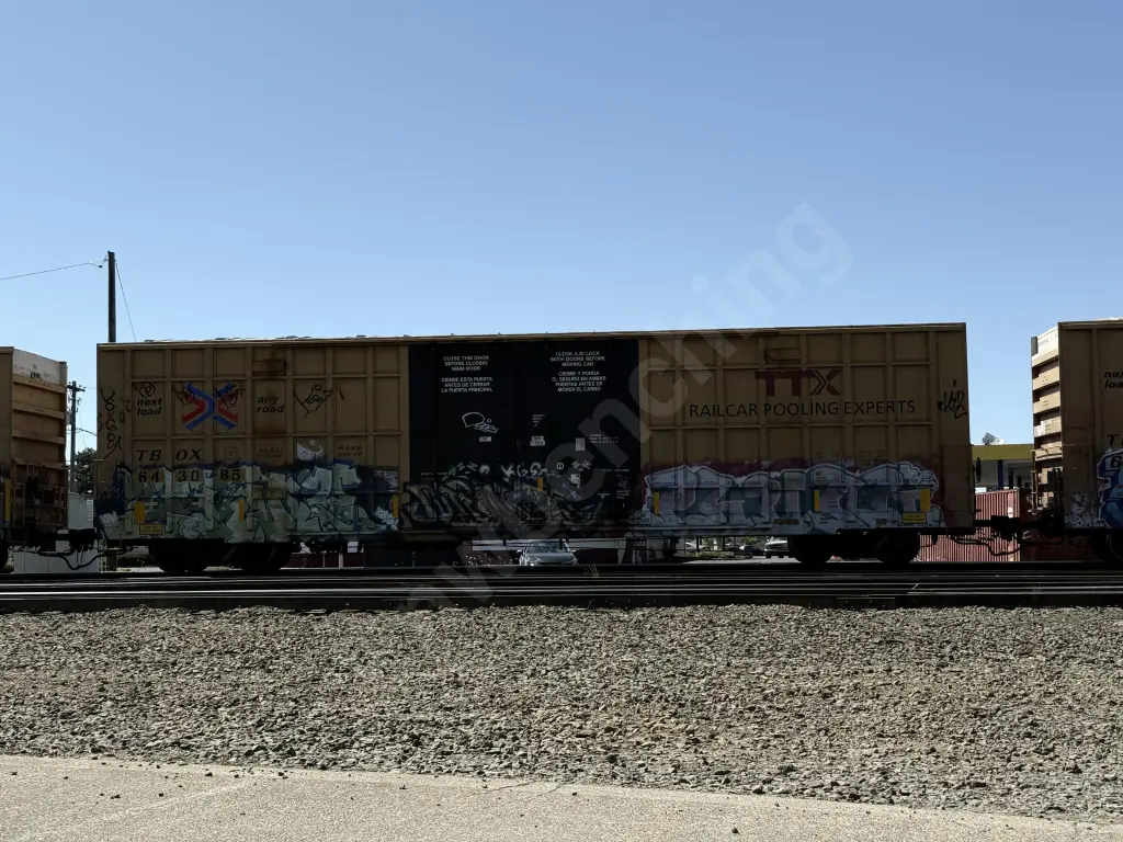 TBOX643085 - NORTH-AMERICA