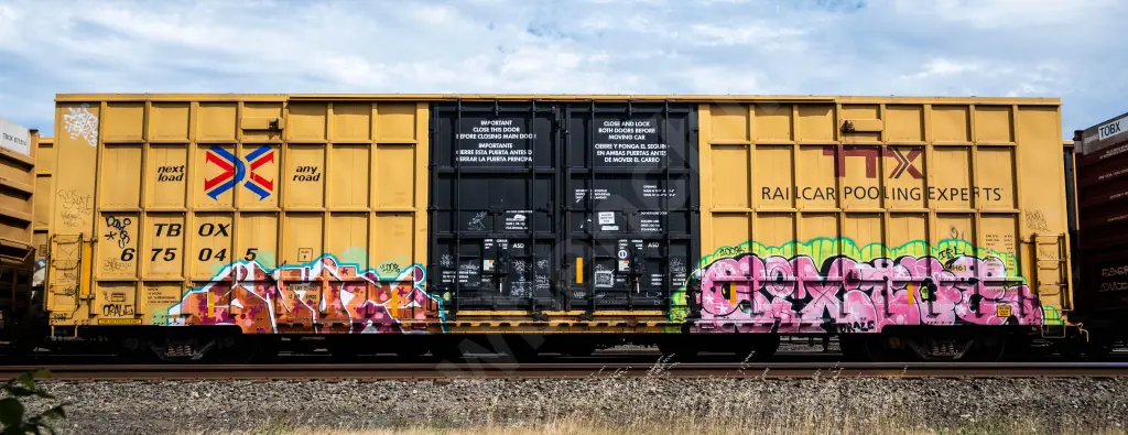 TBOX675045 - NORTH-AMERICA