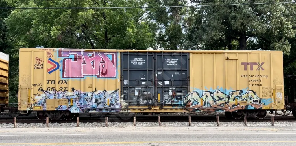TBOX665371 - NORTH-AMERICA