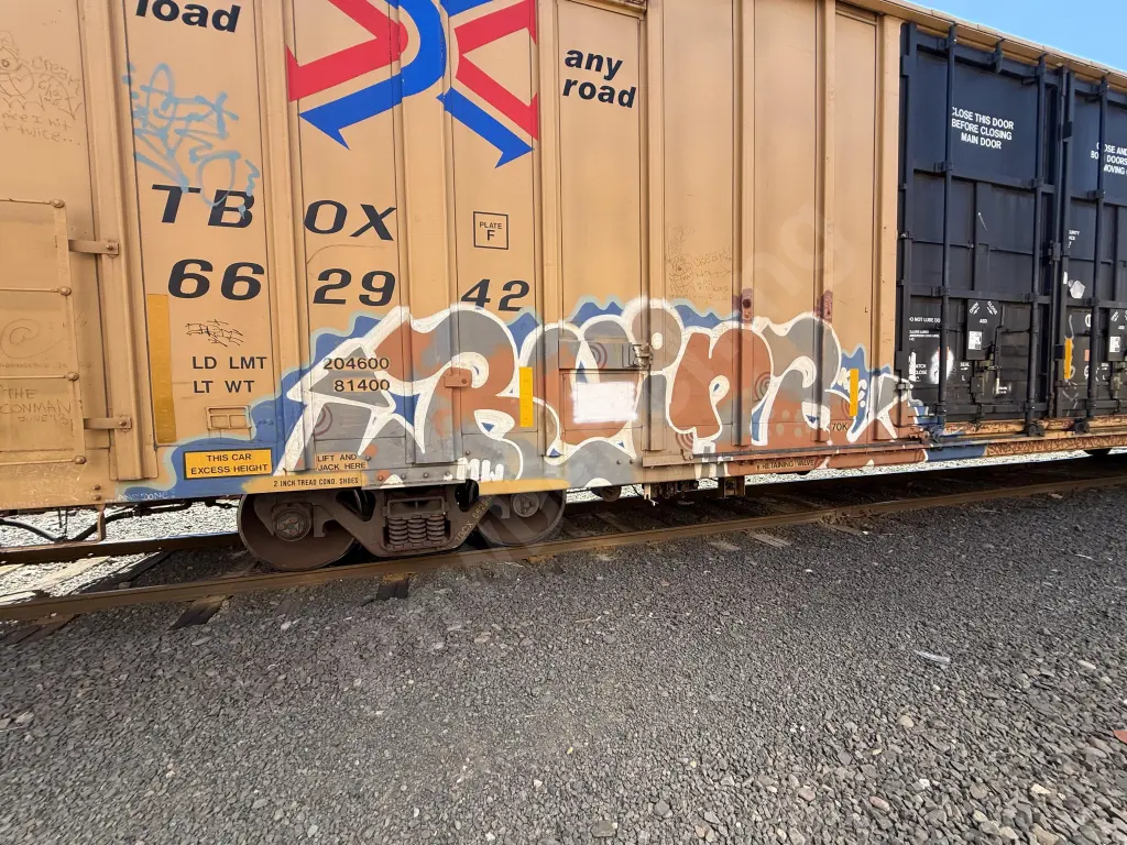 TBOX662942 - NORTH-AMERICA