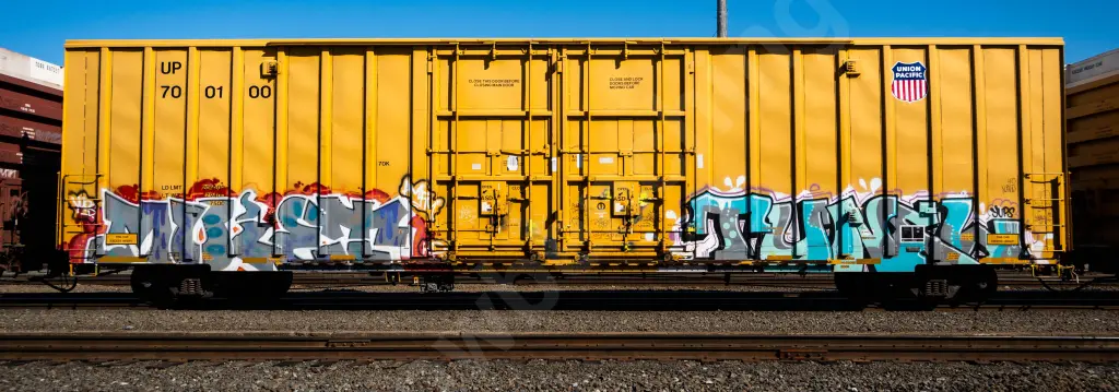 UP700100 - NORTH-AMERICA