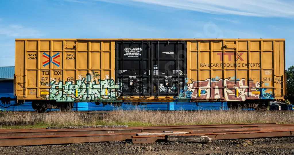 TBOX671469 - NORTH-AMERICA