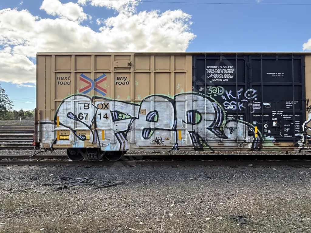 TBOX671497 - NORTH-AMERICA