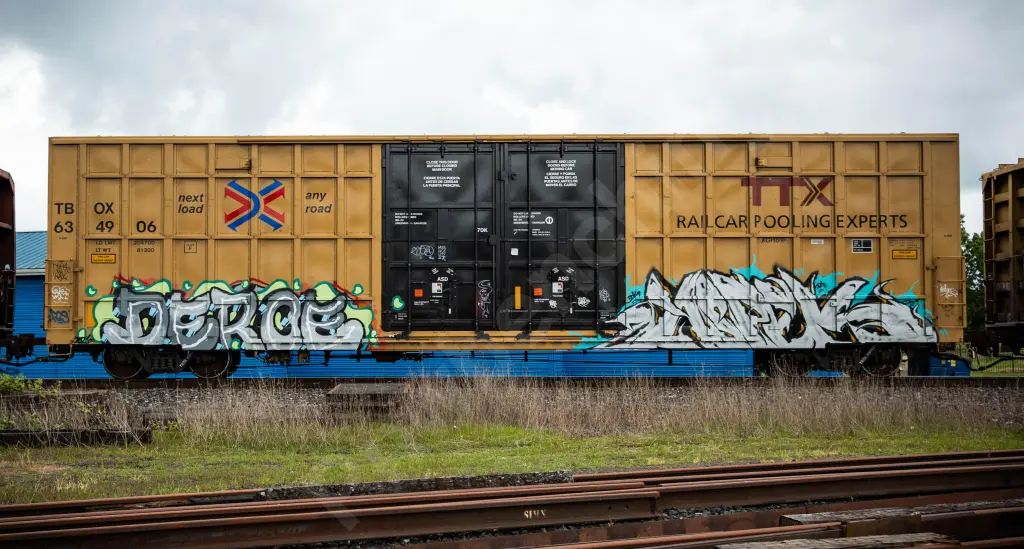 TBOX634906 - NORTH-AMERICA