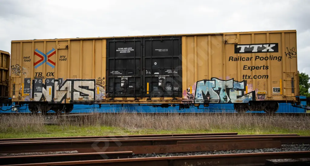 TBOX670041 - NORTH-AMERICA