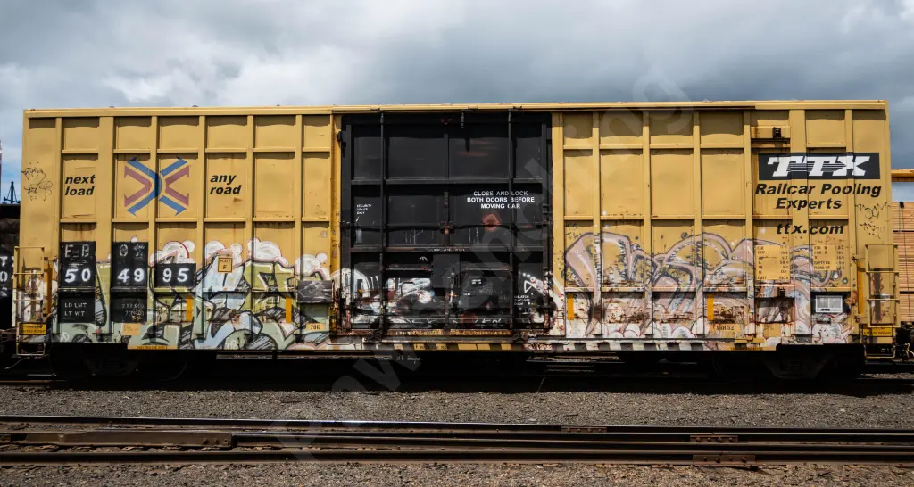 FBOX504995 - NORTH-AMERICA