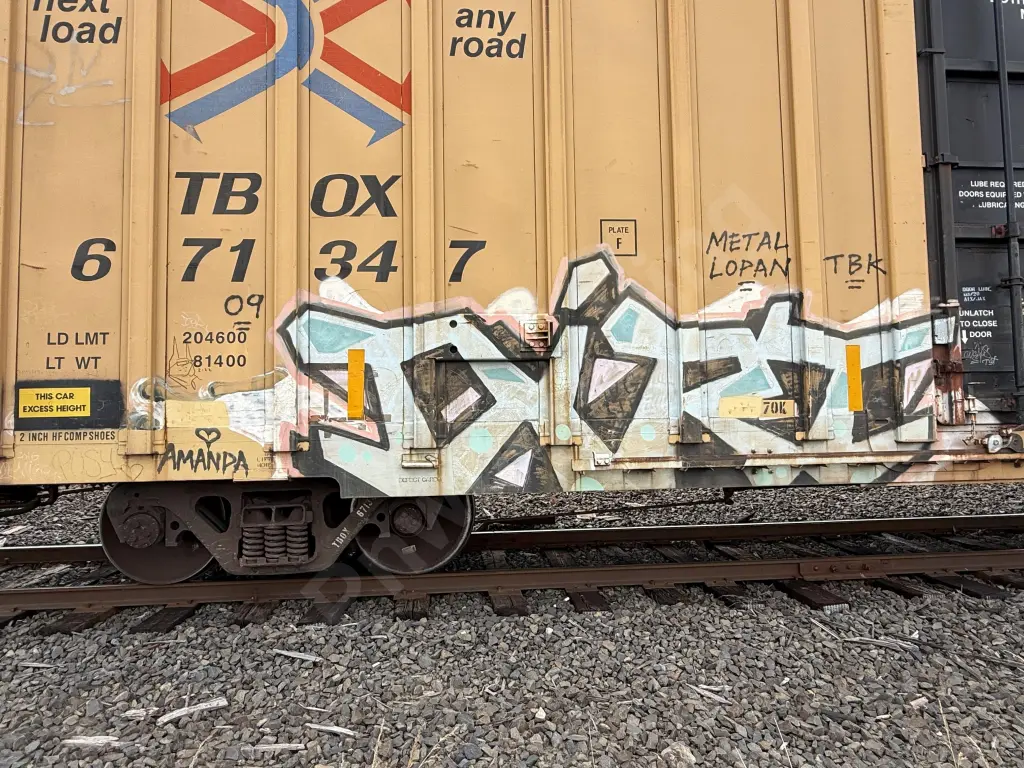 TBOX671347 - NORTH-AMERICA