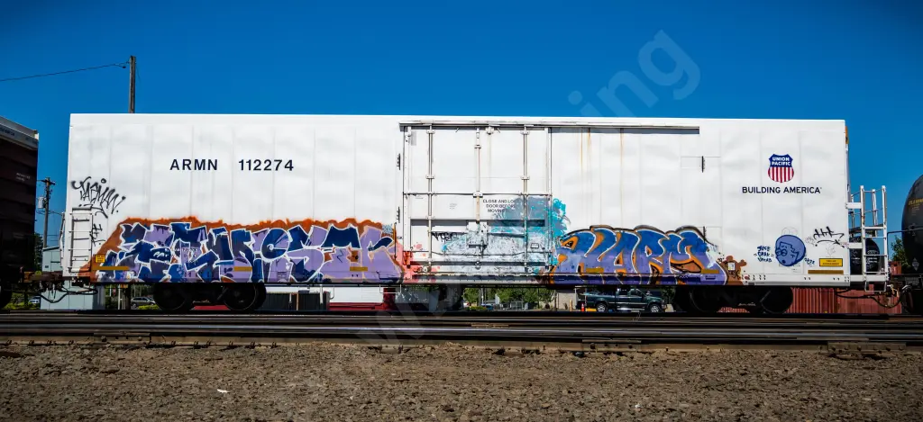 ARMN112274 - NORTH-AMERICA