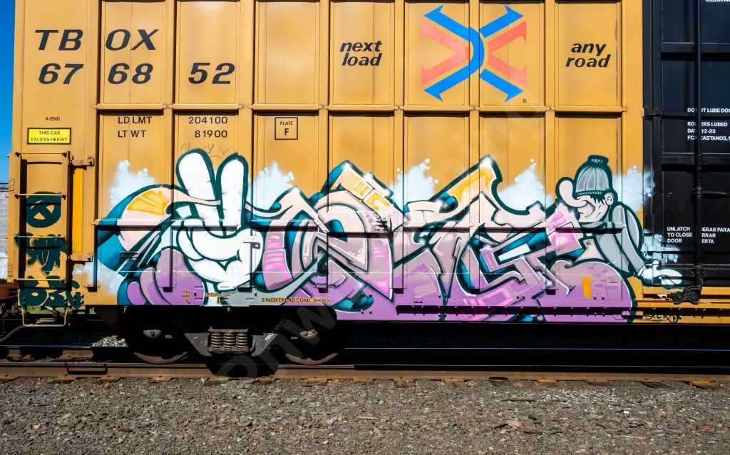 TBOX676852 - NORTH-AMERICA