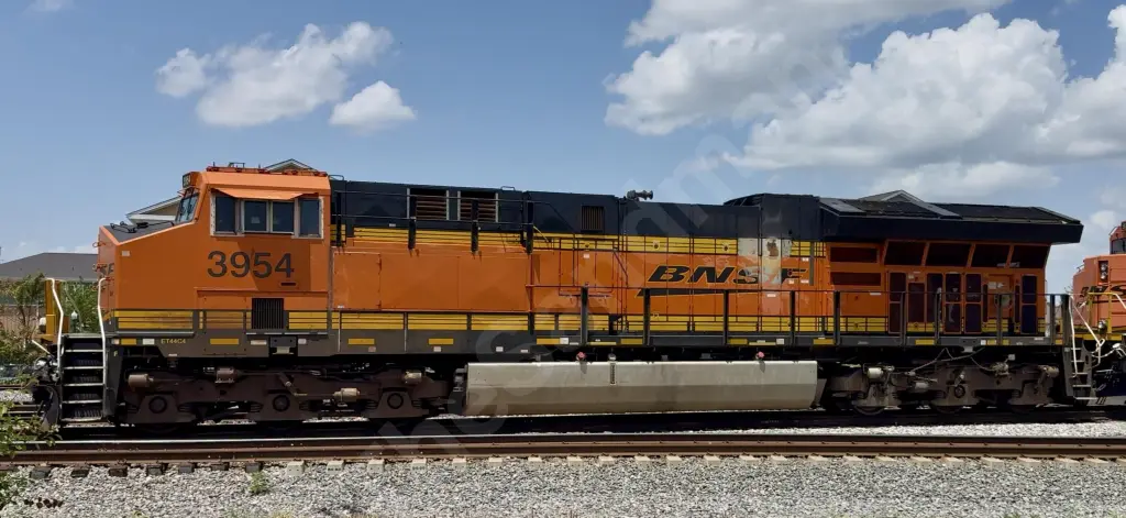 BNSF3954 - NORTH-AMERICA