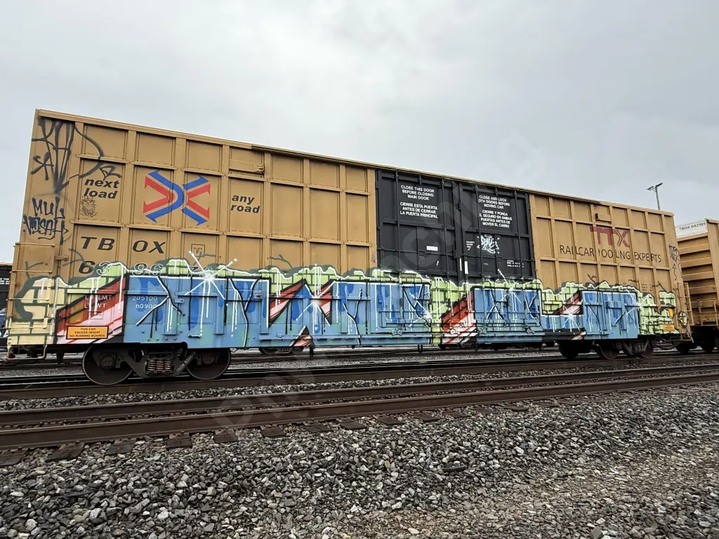 TBOX639673 - NORTH-AMERICA