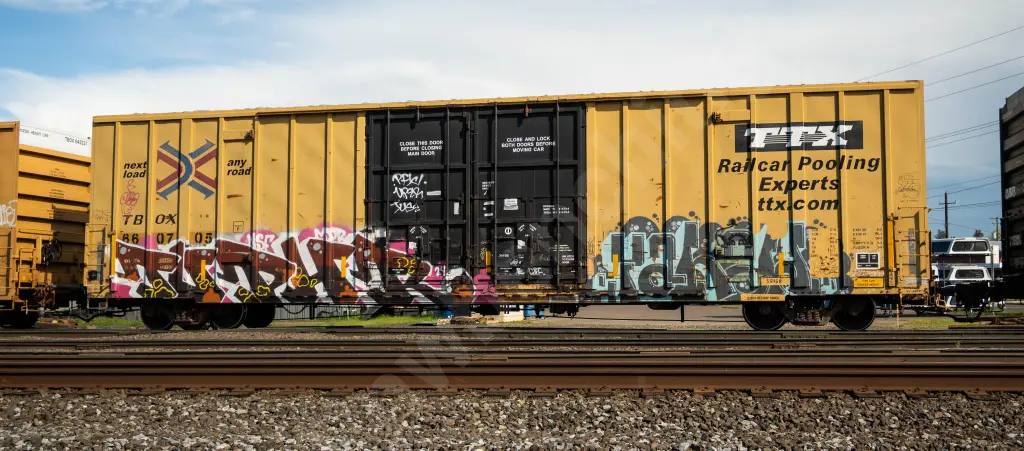 TBOX660705 - NORTH-AMERICA