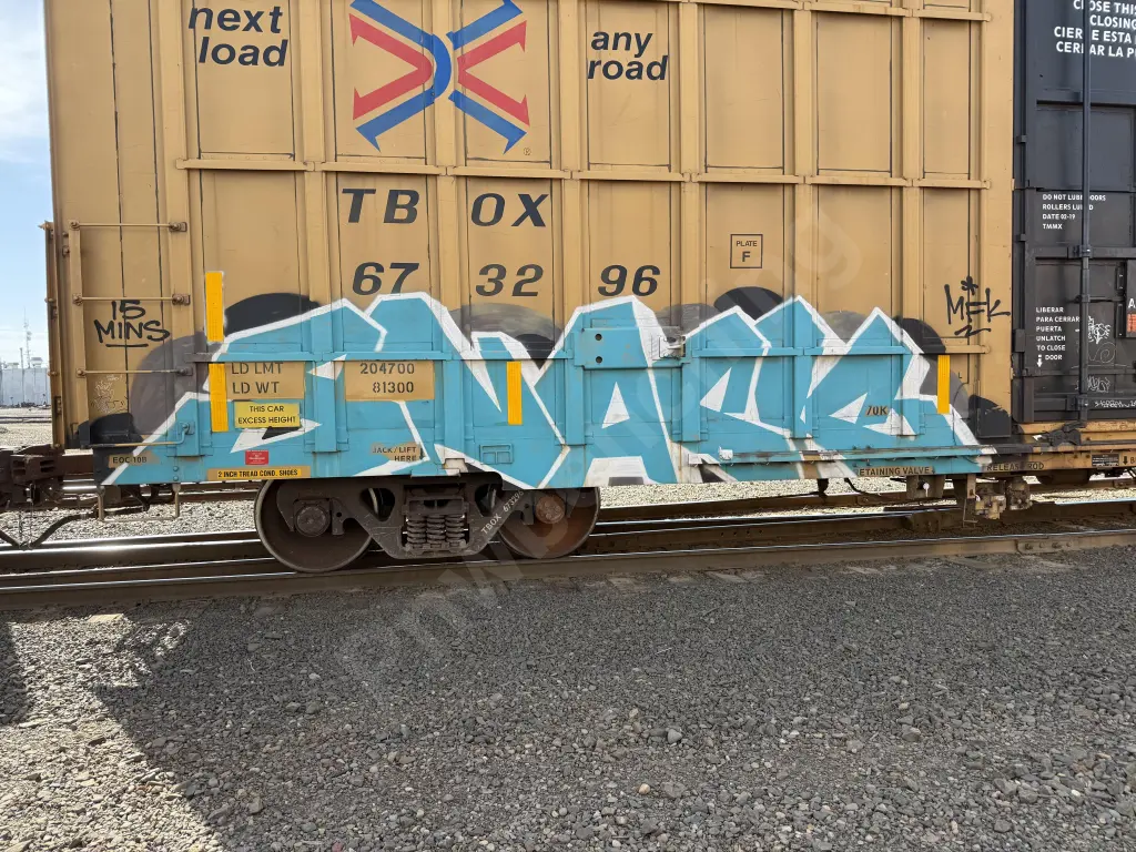 TBOX673296 - NORTH-AMERICA