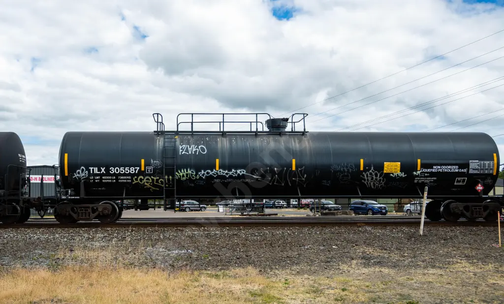 TILX305587 - NORTH-AMERICA