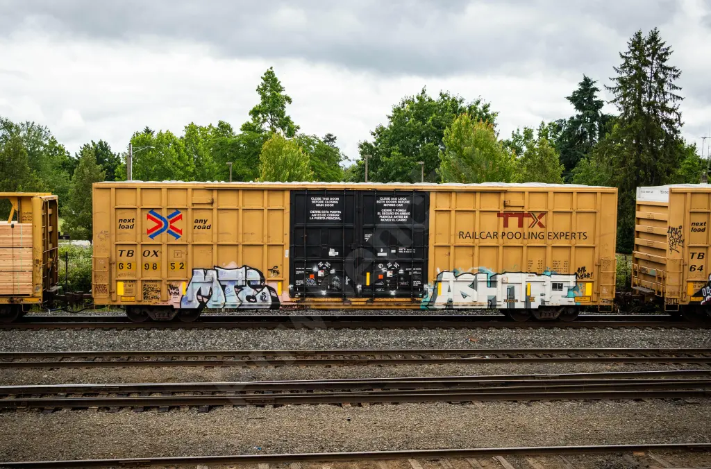 TBOX639852 - NORTH-AMERICA