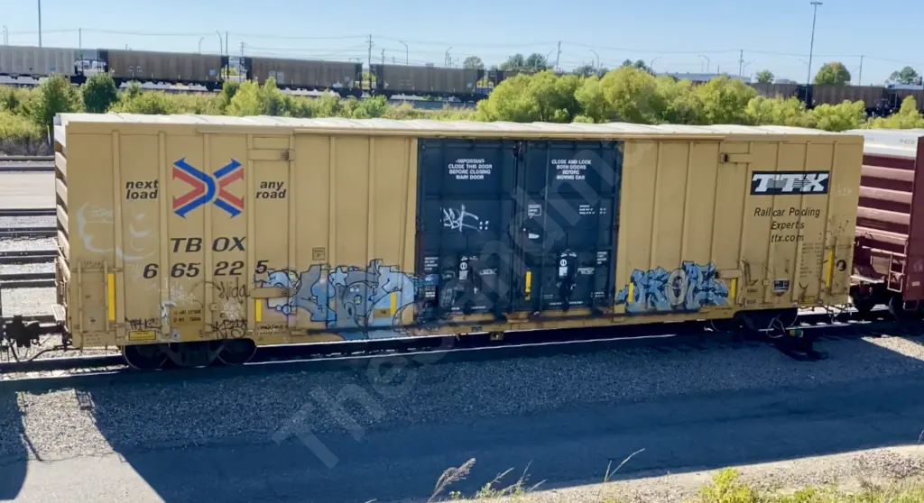 TBOX665225 - NORTH-AMERICA