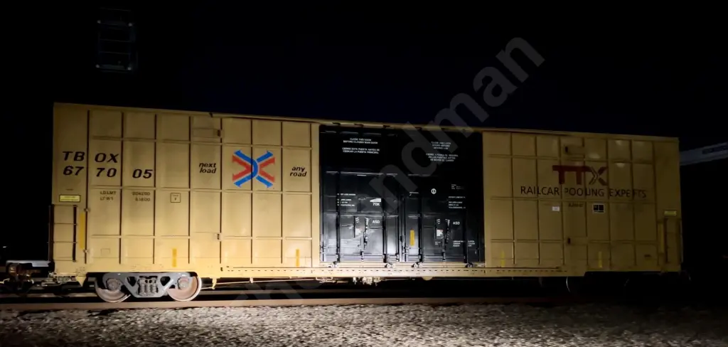 TBOX677005 - NORTH-AMERICA