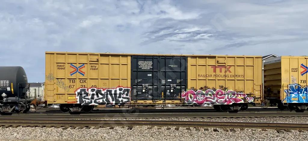 TBOX672149 - NORTH-AMERICA