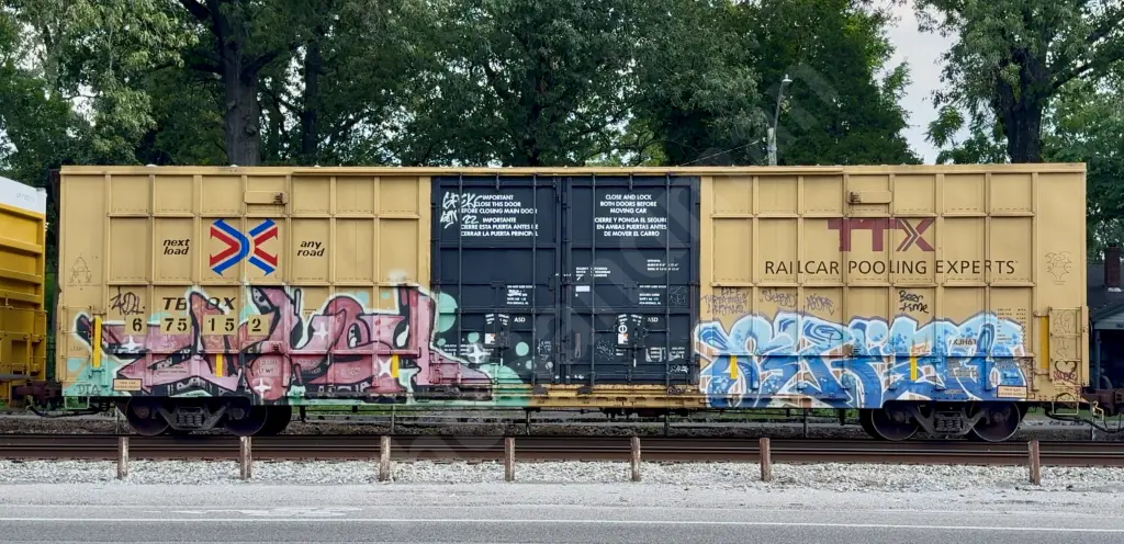 TBOX675152 - NORTH-AMERICA