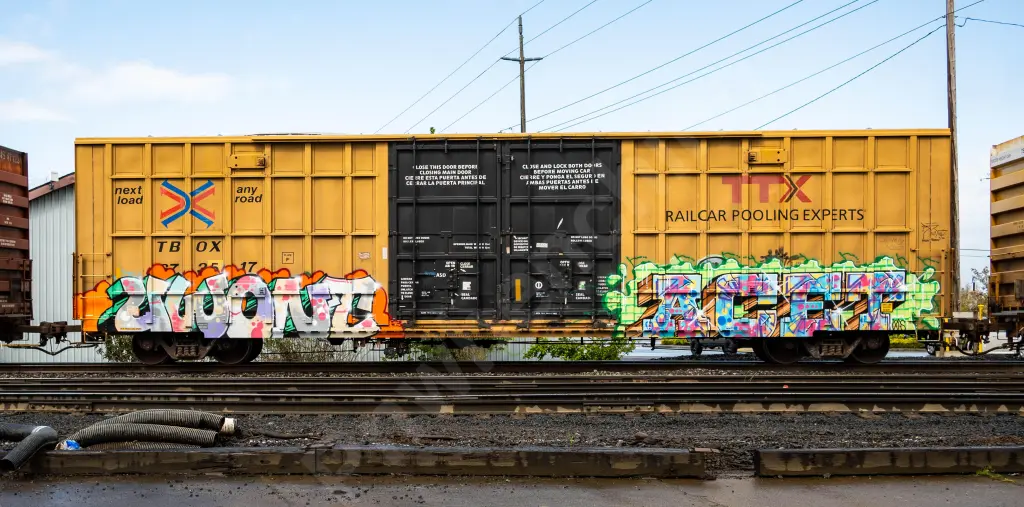 TBOX673517 - NORTH-AMERICA