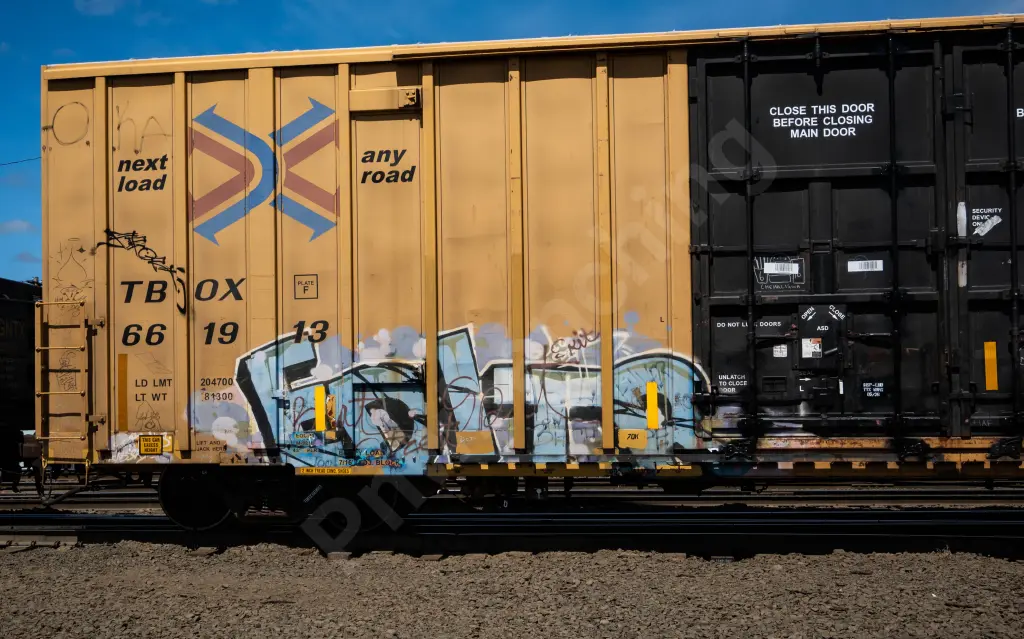 TBOX661913 - NORTH-AMERICA