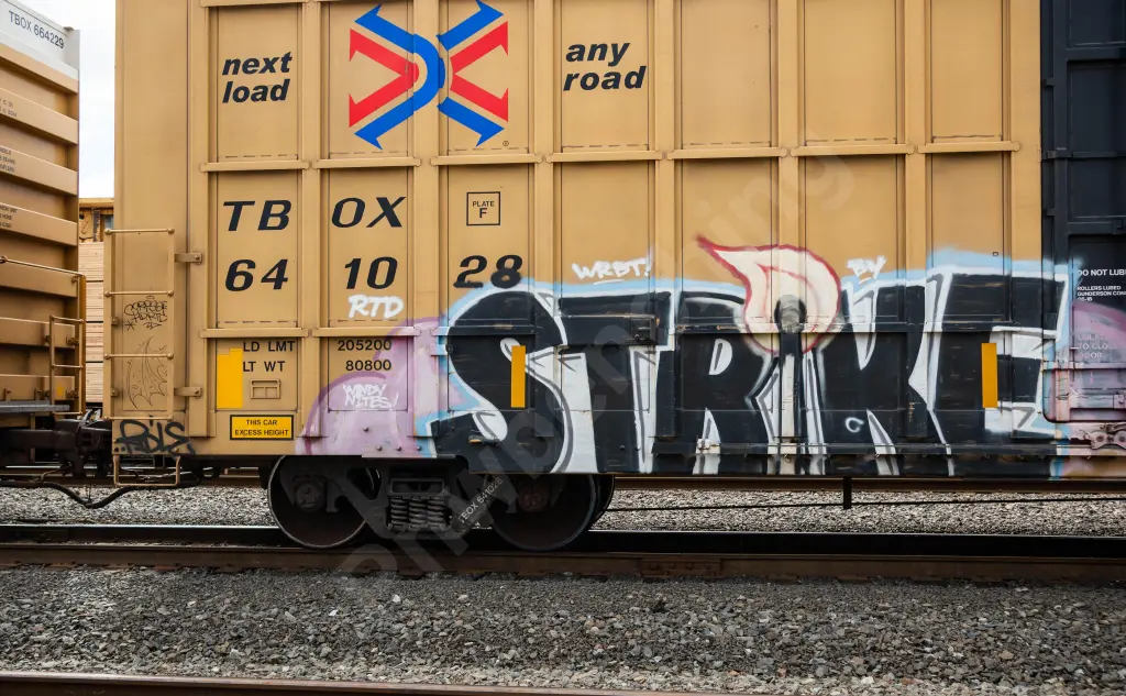 TBOX641028 - NORTH-AMERICA