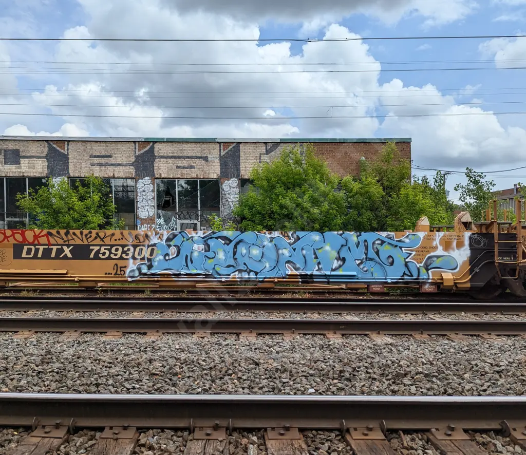 DTTX759300 - NORTH-AMERICA