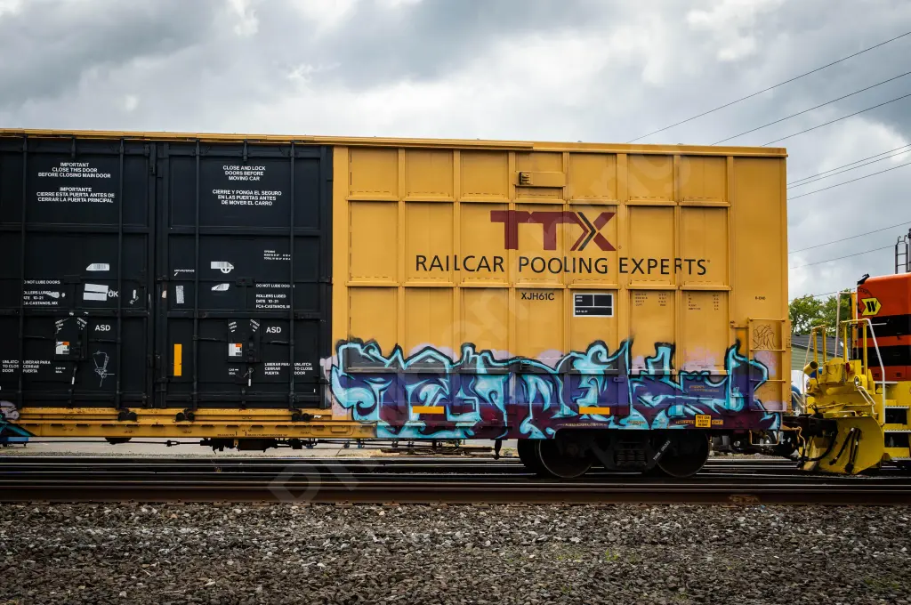 TBOX676325 - NORTH-AMERICA