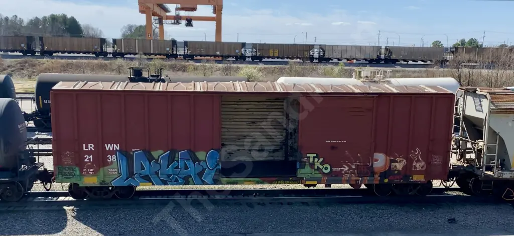 LRWN2138 - NORTH-AMERICA