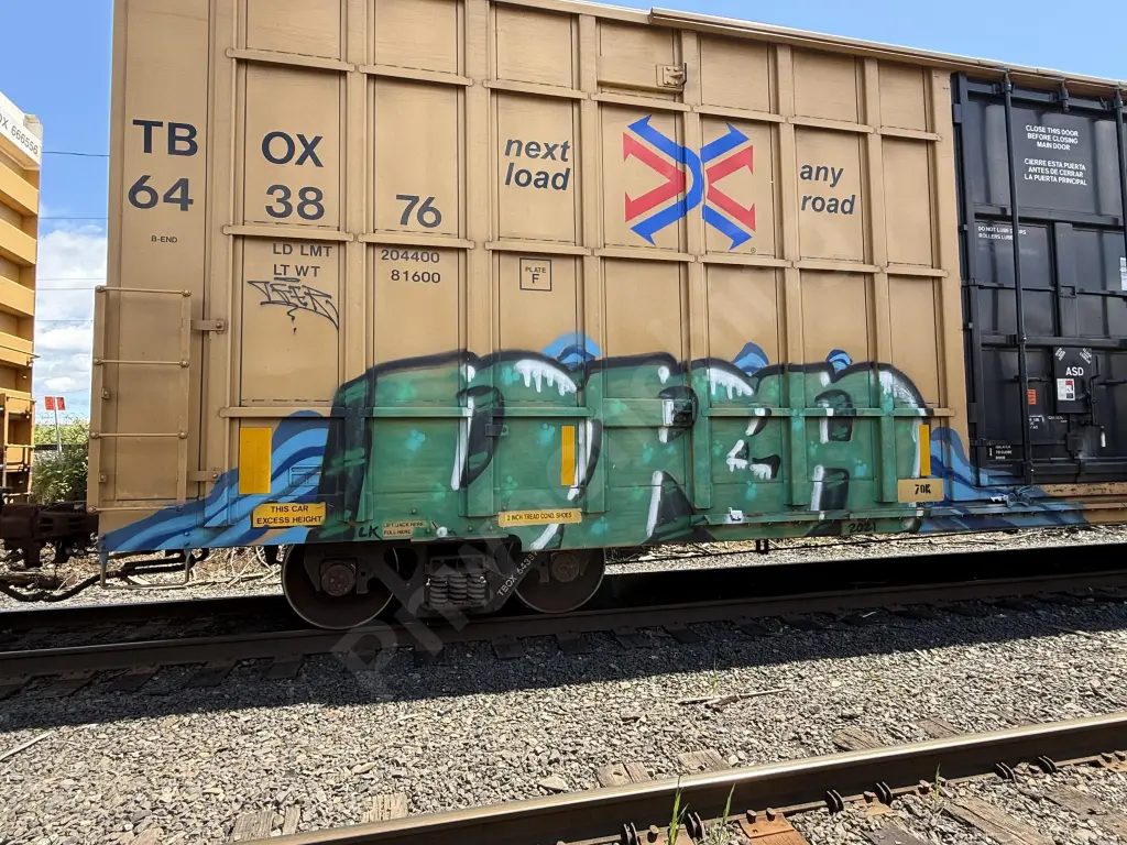 TBOX643876 - NORTH-AMERICA
