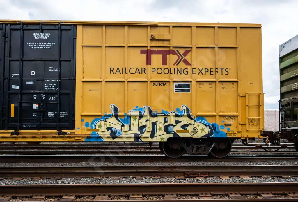 TBOX675890 - NORTH-AMERICA