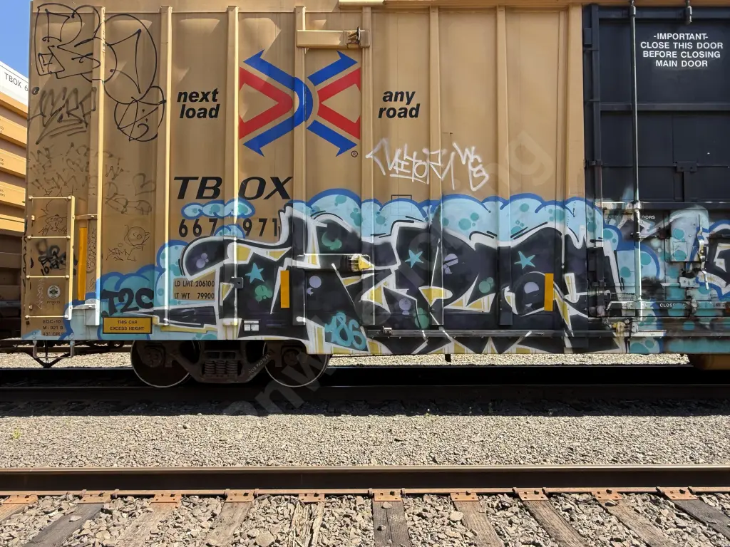 TBOX667971 - NORTH-AMERICA