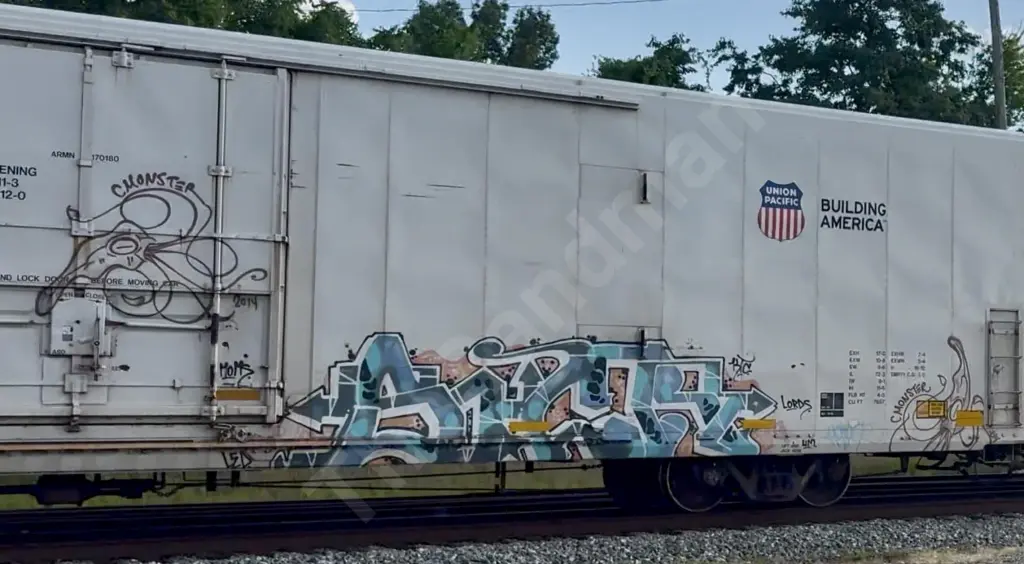 ARMN170180 - NORTH-AMERICA