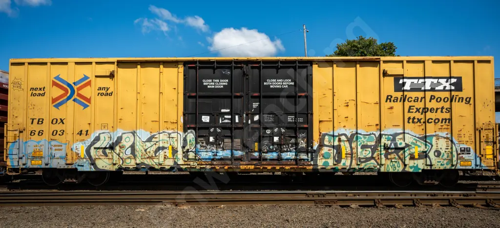 TBOX660341 - NORTH-AMERICA