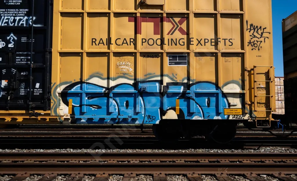 TBOX676385 - NORTH-AMERICA