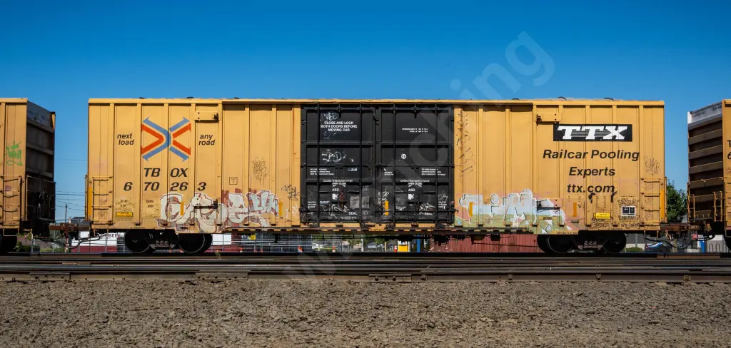TBOX670263 - NORTH-AMERICA