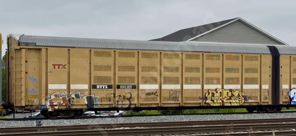 BTTX880305 - NORTH-AMERICA