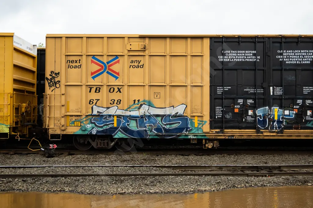 TBOX673811 - NORTH-AMERICA