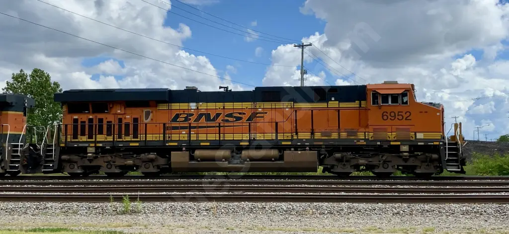 BNSF6952 - NORTH-AMERICA