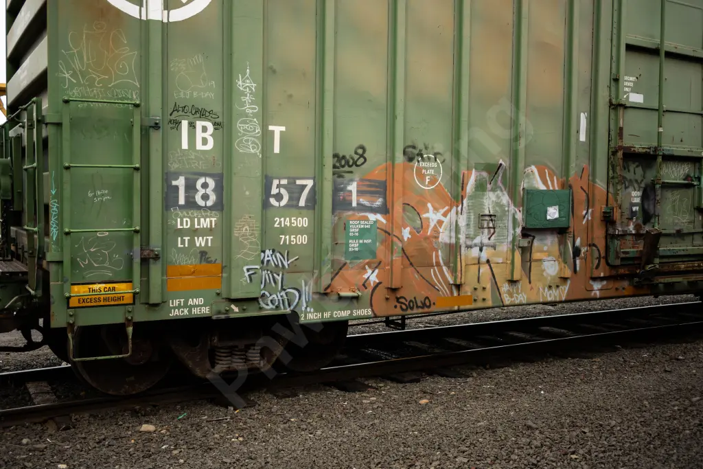 IBT18571 - NORTH-AMERICA