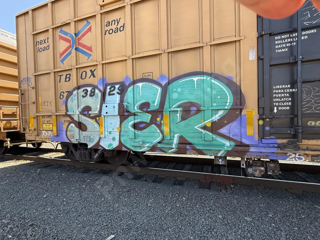 TBOX673829 - NORTH-AMERICA
