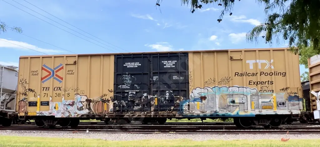 TBOX671385 - NORTH-AMERICA