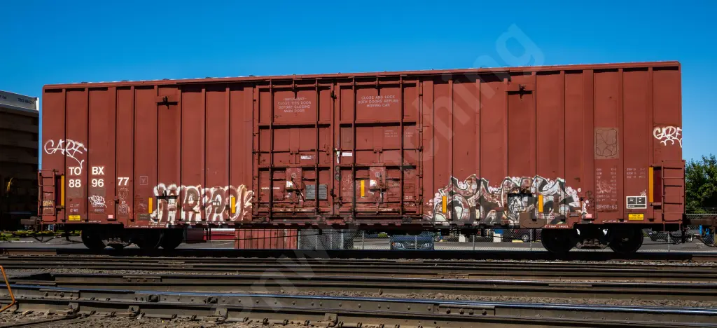 TOBX889677 - NORTH-AMERICA