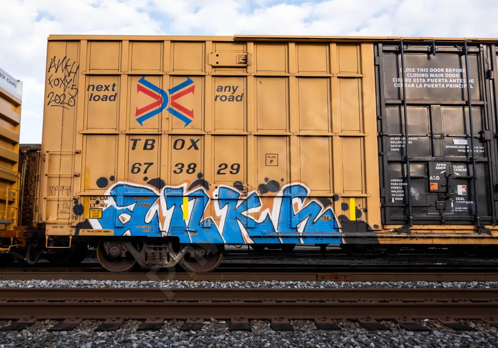 TBOX673829 - NORTH-AMERICA