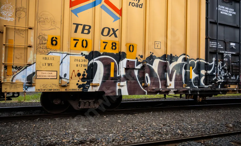 TBOX670780 - NORTH-AMERICA