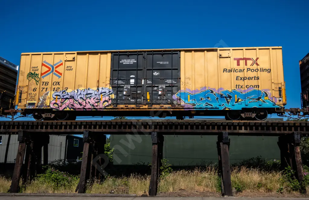 TBOX671123 - NORTH-AMERICA