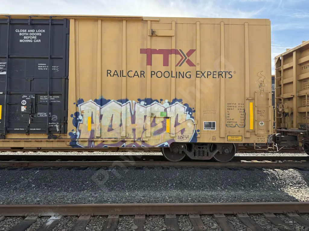 TBOX667508 - NORTH-AMERICA