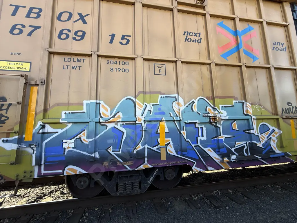 TBOX676915 - NORTH-AMERICA